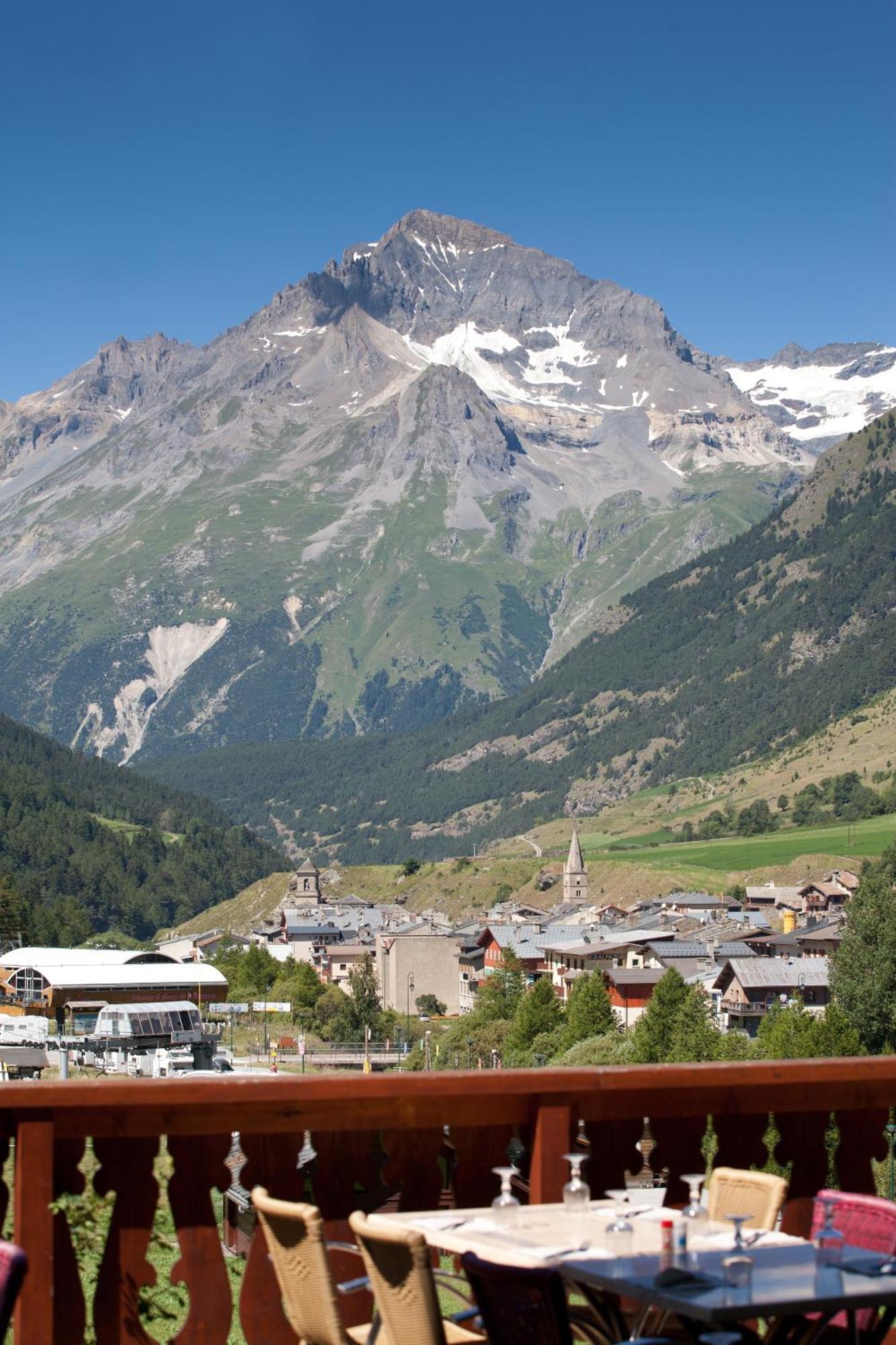 Hotel Club Mmv Le Val Cenis *** Lanslebourg-Mont-Cenis Dış mekan fotoğraf