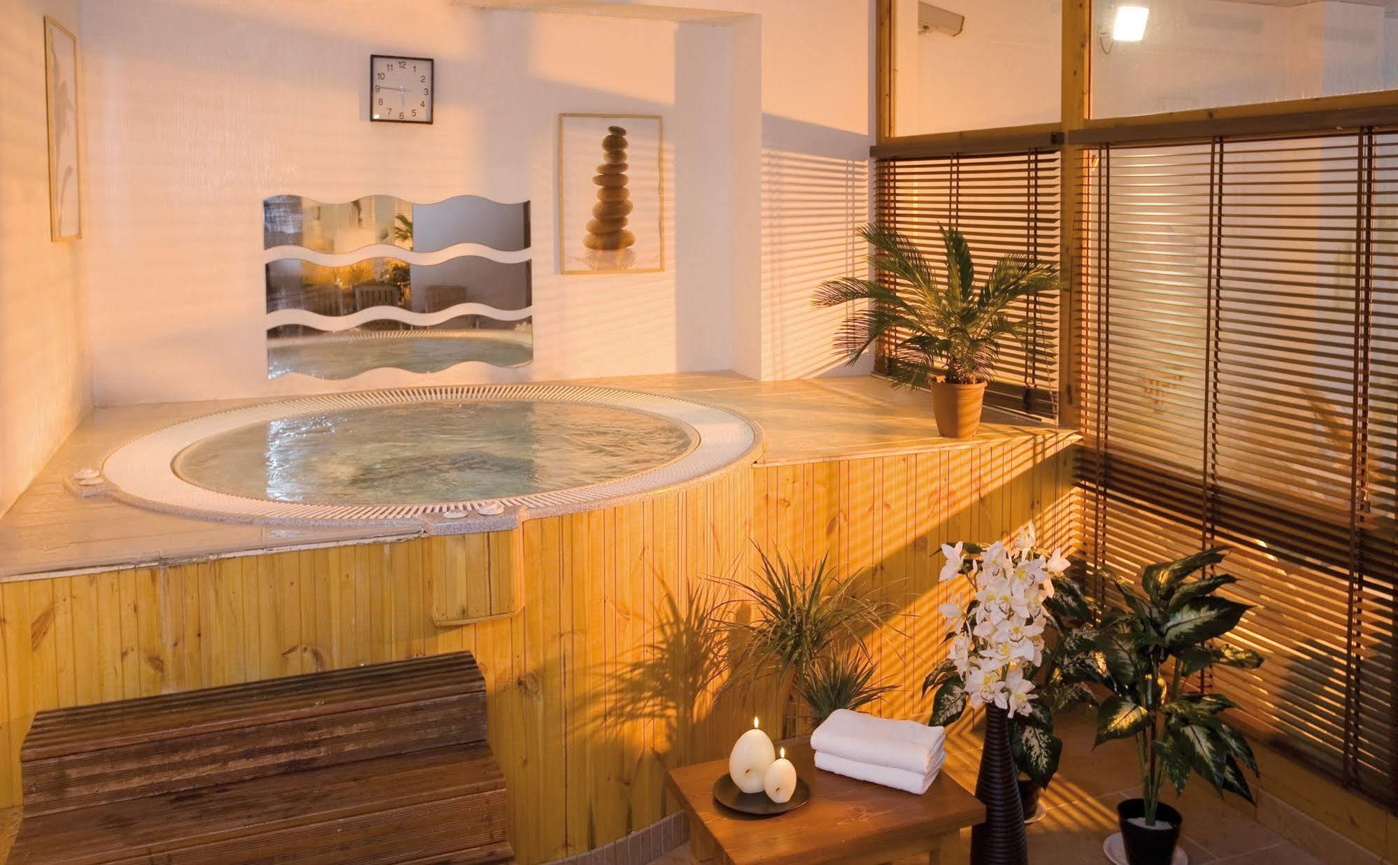 Hotel Club Mmv Le Val Cenis *** Lanslebourg-Mont-Cenis Dış mekan fotoğraf